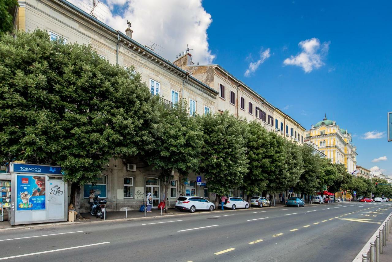 Apartments Carpathia غييكا المظهر الخارجي الصورة